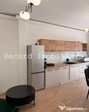 Prima inchiriere 2 camere Str.Eroilor blocurile albe 