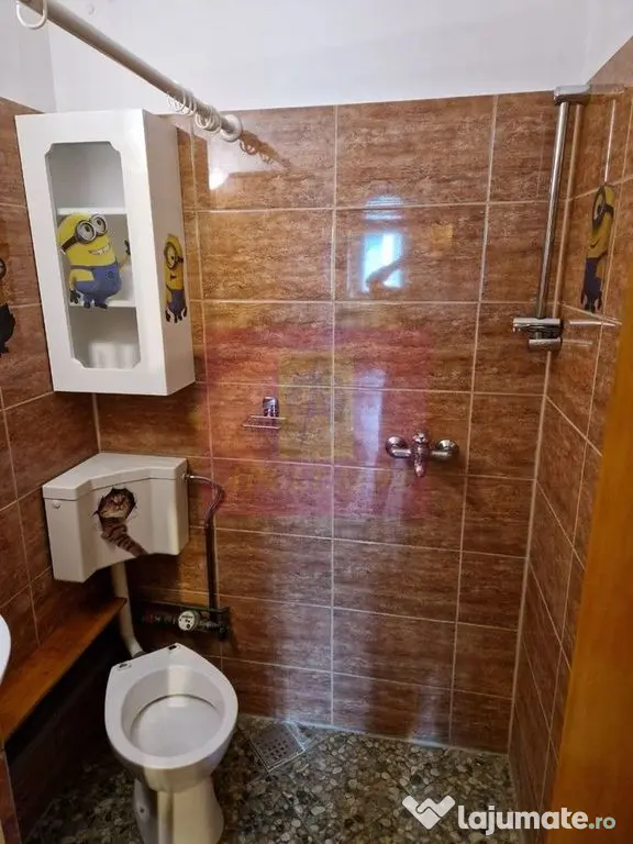 Vanzare apartament 4 camere la Titan, metrou bl. H