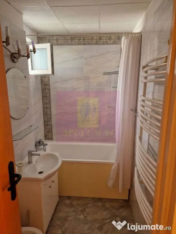Vanzare apartament 4 camere la Titan, metrou bl. H