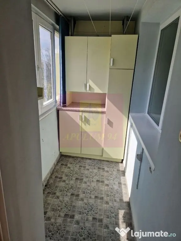 Vanzare apartament 4 camere la Titan, metrou bl. H