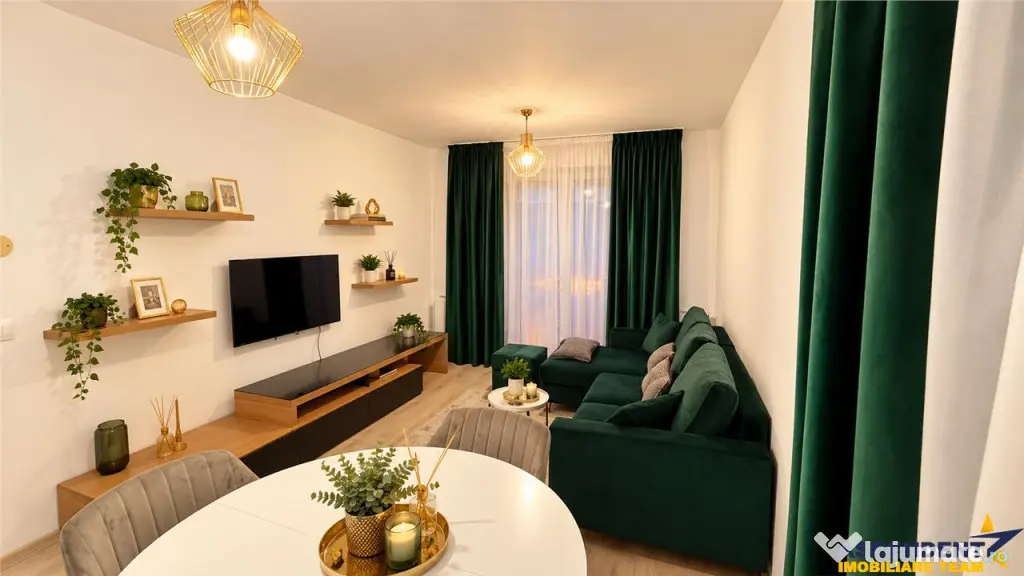 Apartament 2 camere decomandat, renovat, balcon, parcare, bo - Brasov (Brasov)