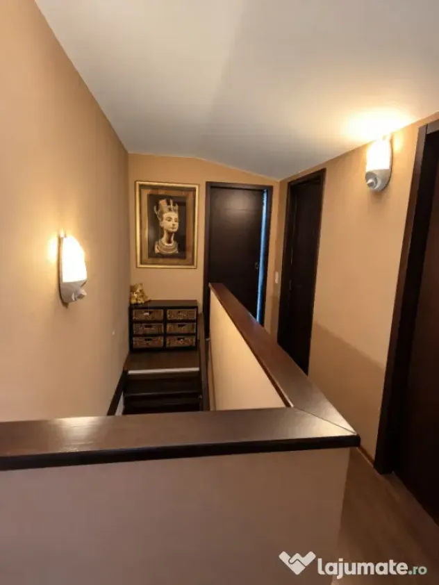 Apartament 4 camere, 95 mp utili, cu mansarda – zona Centr - Baia Mare (Maramures)