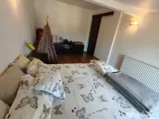Apartament 4 camere, 95 mp utili, cu mansarda – zona Centr 