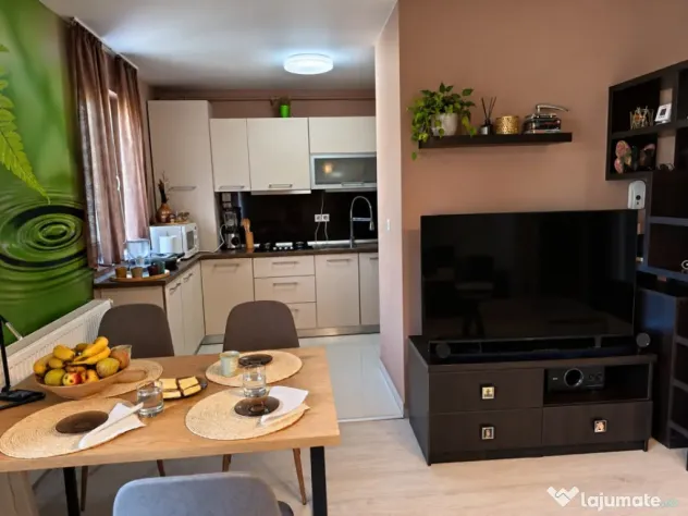 Apartament 4 camere, 95 mp utili, cu mansarda – zona Centr - Baia Mare (Maramures)