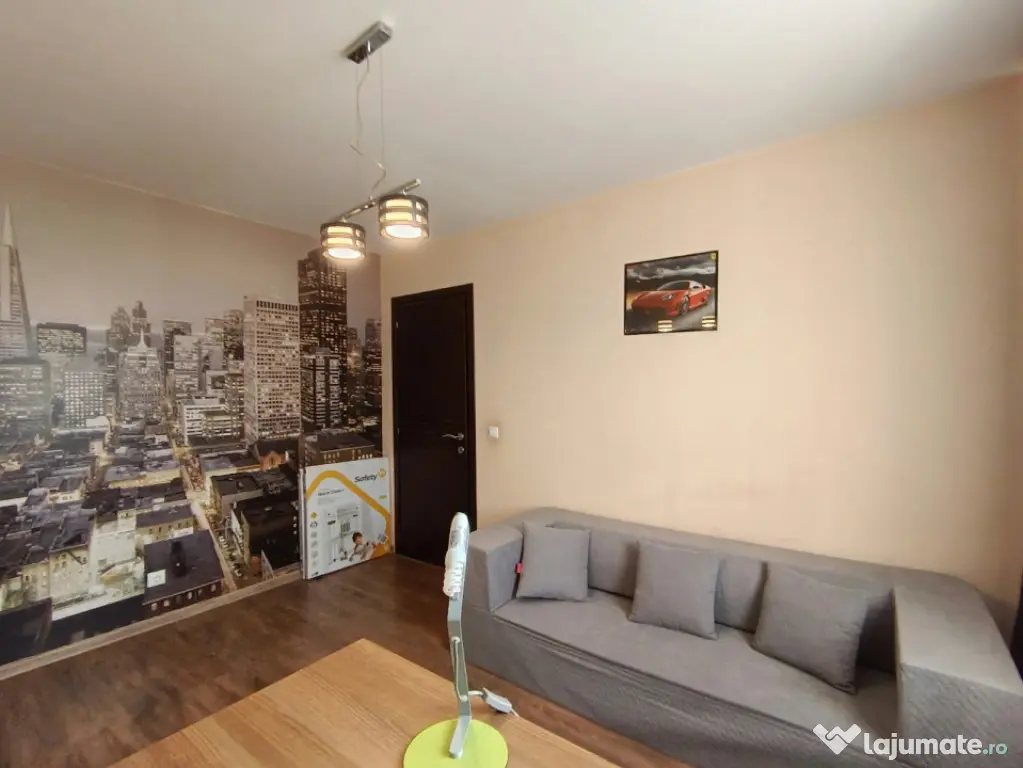 Apartament 4 camere, 95 mp utili, cu mansarda – zona Centr - Baia Mare (Maramures)