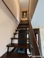 Apartament 4 camere, 95 mp utili, cu mansarda – zona Centr 