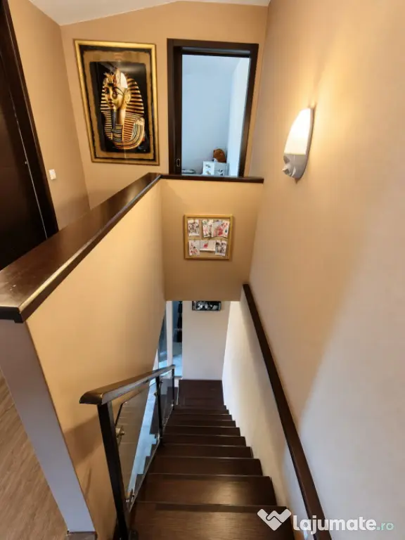 Apartament 4 camere, 95 mp utili, cu mansarda – zona Centr - Baia Mare (Maramures)