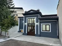 Spatiu Comercial: casa +curte 400mp 