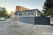 Spatiu Comercial: casa +curte 400mp 