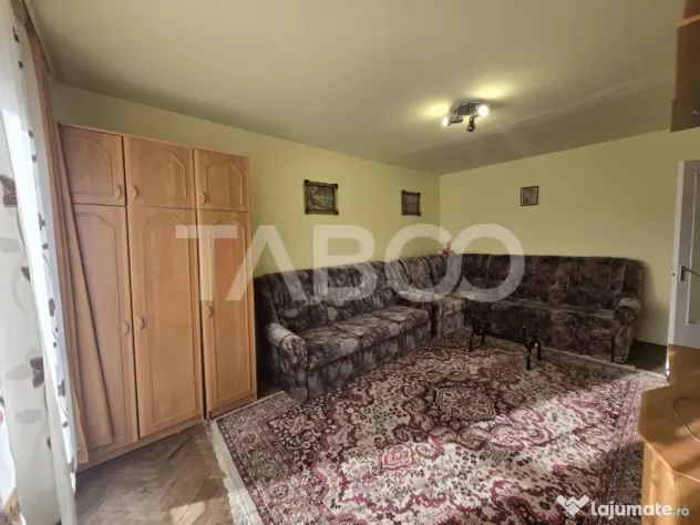 Apartament 2 camere de inchiriat 52mp decomandat balcon Stra - Sibiu (Sibiu)