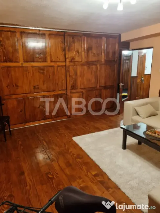 Apartament pretabil pentru afacerea ta 2 camere decomandat - Fagaras (Brasov)