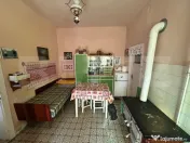 Casa de vanzare in satul Murgesti, comuna Acatari 