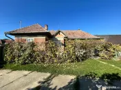 Casa de vanzare in satul Murgesti, comuna Acatari 