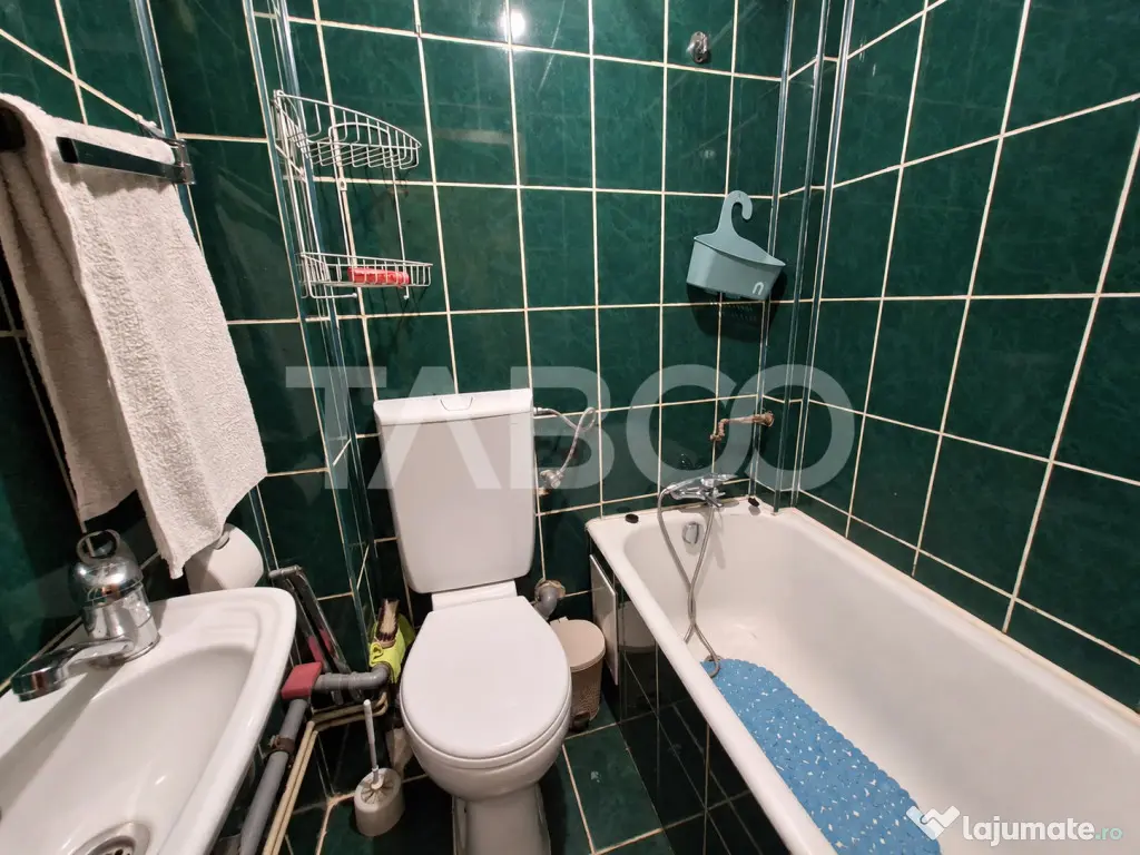Apartament 3 camere de vanzare etaj intermediar Sibiu -chiri - Sibiu (Sibiu)