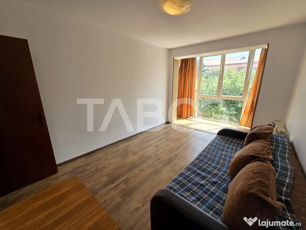 Apartament 2 camere de vanzare decomandat 52 mpu etaj 3 Tere - Sibiu (Sibiu)