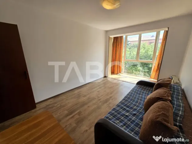 Apartament 2 camere de vanzare decomandat 52 mpu etaj 3 Tere - Sibiu (Sibiu)