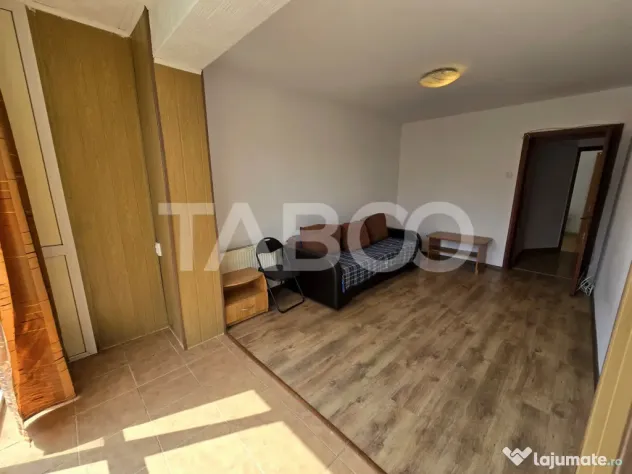 Apartament 2 camere de vanzare decomandat 52 mpu etaj 3 Tere - Sibiu (Sibiu)
