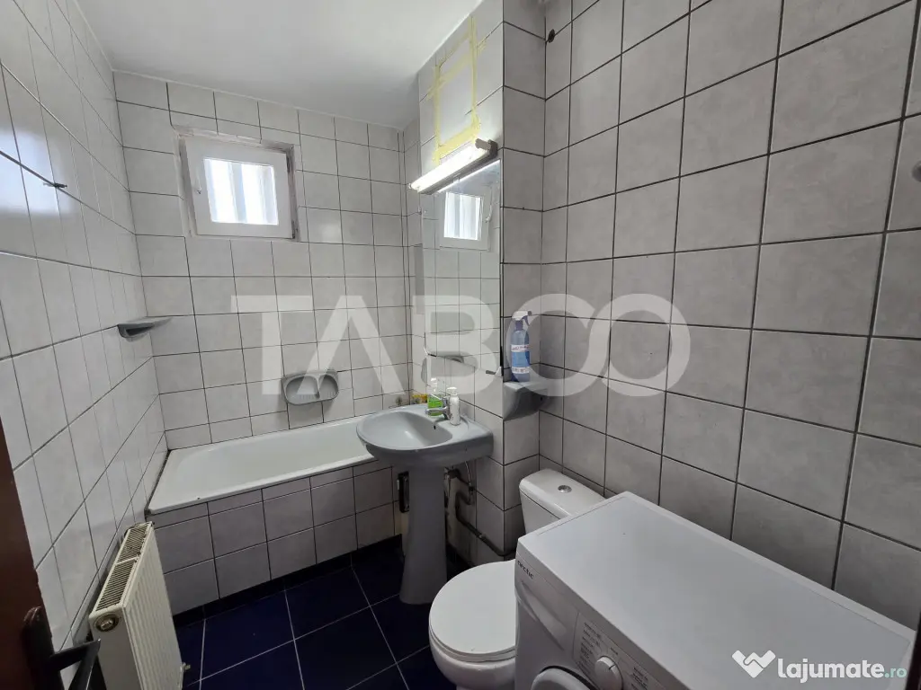 Apartament 2 camere de vanzare decomandat 52 mpu etaj 3 Tere - Sibiu (Sibiu)
