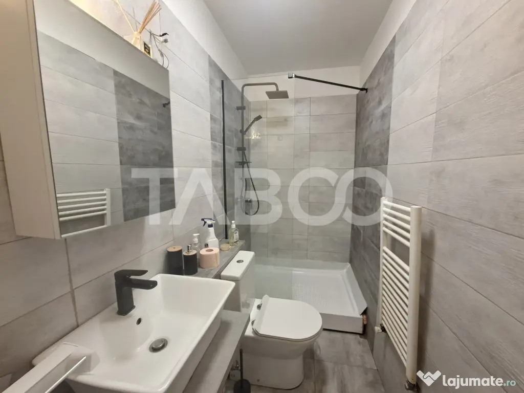 Apartament decomandat de vanzare 2 camere Strand etaj 4 acop - Sibiu (Sibiu)