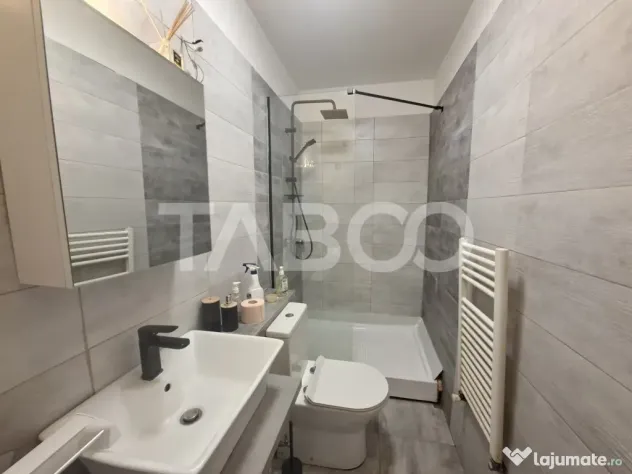Apartament decomandat de vanzare 2 camere Strand etaj 4 acop - Sibiu (Sibiu)