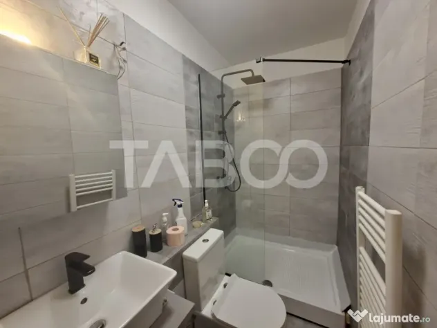 Apartament decomandat de vanzare 2 camere Strand etaj 4 acop - Sibiu (Sibiu)
