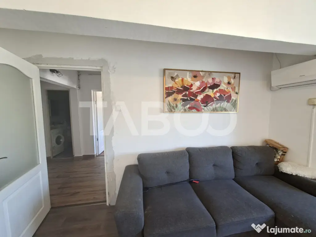 Apartament decomandat de vanzare 2 camere Strand etaj 4 acop - Sibiu (Sibiu)