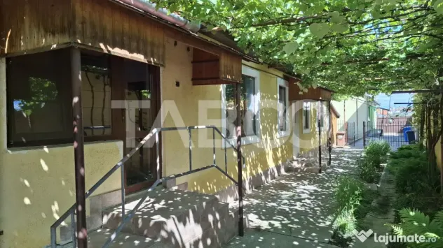 Casa individuala de vanzare 3 camere teren 300 mp zona Turni - Sibiu (Sibiu)