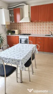 Apartament cu 2 camere cu balcon in Buna ziua zona Liceului 