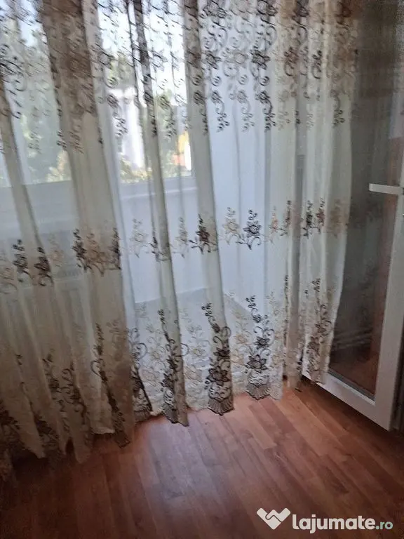 De inchiriat apartament cu 2 camere etaj 4 micro 13, 320 euro - Galati (Galati)