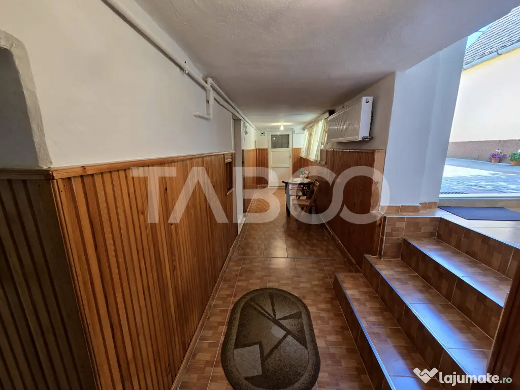 Casa individuala de vanzare cu teren 237 mp garaj in zona Lu - Sibiu (Sibiu)