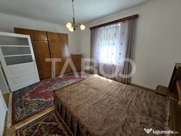 Casa individuala de vanzare cu teren 237 mp garaj in zona Lu - Sibiu (Sibiu)