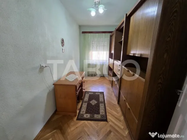 Casa individuala de vanzare cu teren 237 mp garaj in zona Lu - Sibiu (Sibiu)