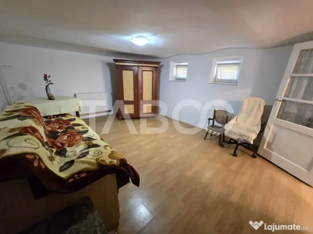 Casa individuala de vanzare cu teren 237 mp garaj in zona Lu - Sibiu (Sibiu)