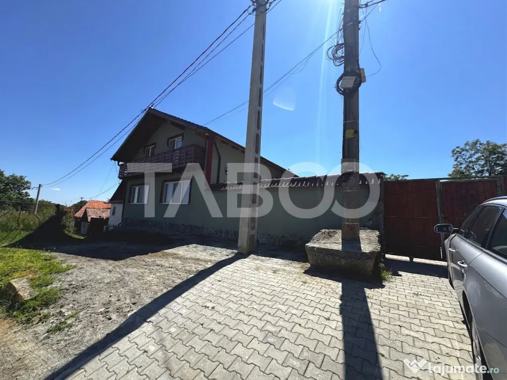 Casa de vis la munte 7 camere 5 bai ciubar teren 558 mp Rasi - Rasinari (Sibiu)