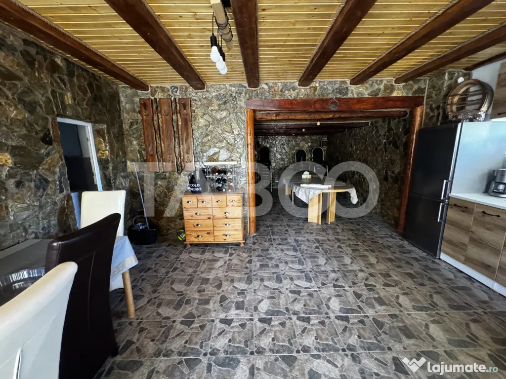 Casa de vis la munte 7 camere 5 bai ciubar teren 558 mp Rasi - Rasinari (Sibiu)