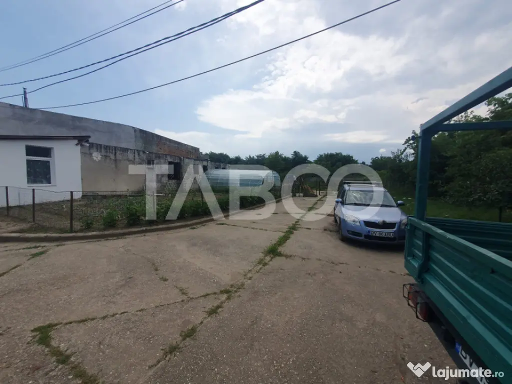 Hala industriala 906 mp + teren liber 4379 mp - Fagaras (Brasov)
