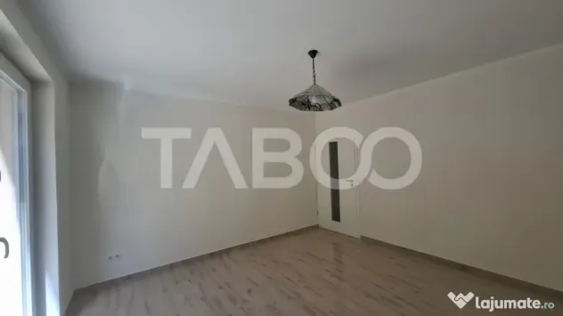 Casa de vanzare 405 mp utili 2 garaje 250 mp terase Slimnic - Slimnic (Sibiu)