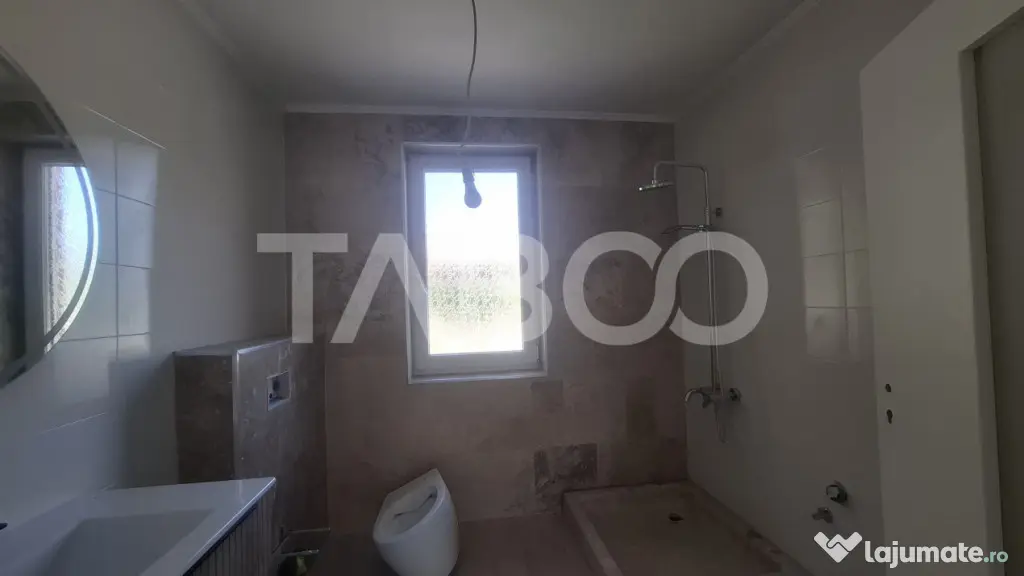 Casa de vanzare 405 mp utili 2 garaje 250 mp terase Slimnic - Slimnic (Sibiu)