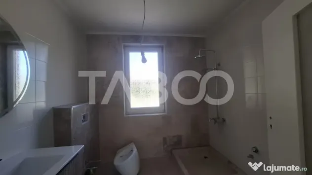 Casa de vanzare 405 mp utili 2 garaje 250 mp terase Slimnic - Slimnic (Sibiu)