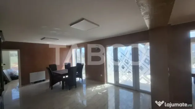 Casa de vanzare 405 mp utili 2 garaje 250 mp terase Slimnic - Slimnic (Sibiu)
