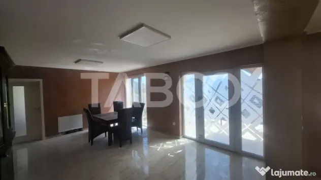 Casa de vanzare 405 mp utili 2 garaje 250 mp terase Slimnic - Slimnic (Sibiu)