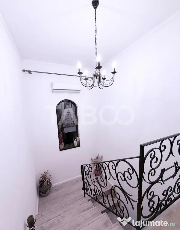 Casa moderna in Selimbar, 4 camere, renovata si gata de muta - Sibiu (Sibiu)