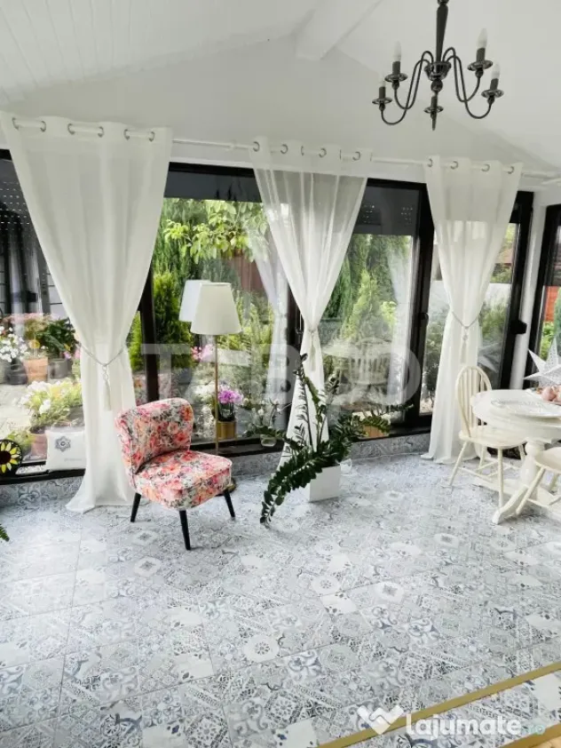 Casa moderna in Selimbar, 4 camere, renovata si gata de muta - Sibiu (Sibiu)