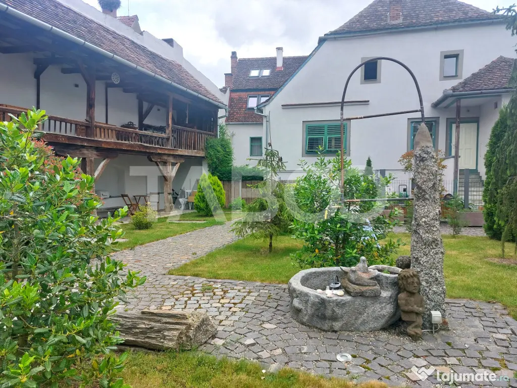 Casa cu 6 apartamente individuale gradina 253 mp langa mall - Cisnadie (Sibiu)