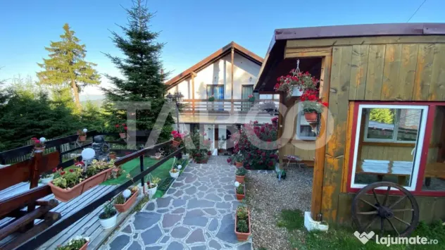 Pensiune de vanzare 10 camere 10 bai 343 mp utili Paltinis S - Paltinis (Sibiu)