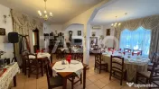 Pensiune de vanzare 36 camere restaurant terasa piscina in R