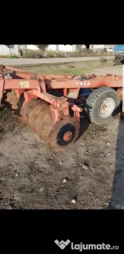Vand utilaje agricole 