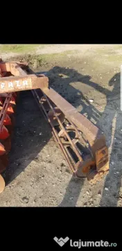 Vand utilaje agricole 