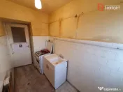 Apartament 2 camere, etaj 4, bloc izolat, acoperis - Zona Gi