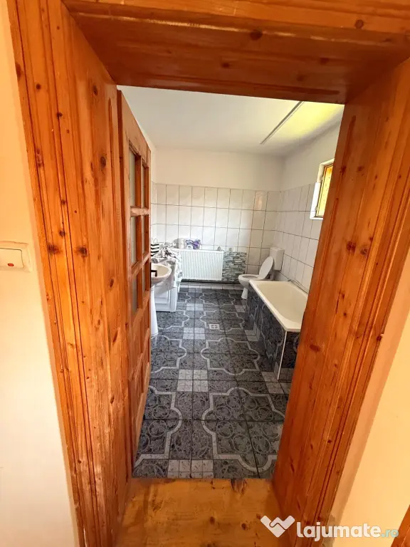 Casa Leresti Arges, 5 camere, teren 2146 mp, toate utilitatile